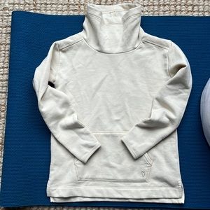 Never been worn cozy JCrew cream turtleneck sweatshirt!